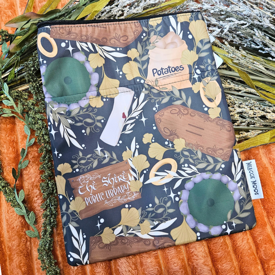 The Shire Large Water-Resistant Book Sleeve